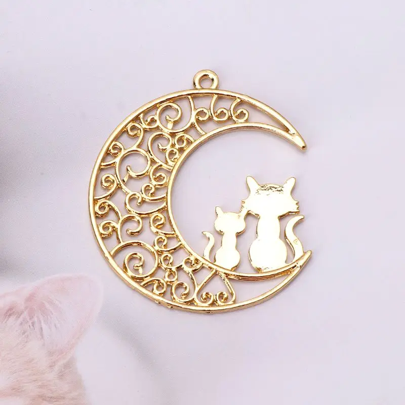 

5Pcs Cat On Moon Blank Resin Frames Pendant Bezel Setting Resin Jewelry Making