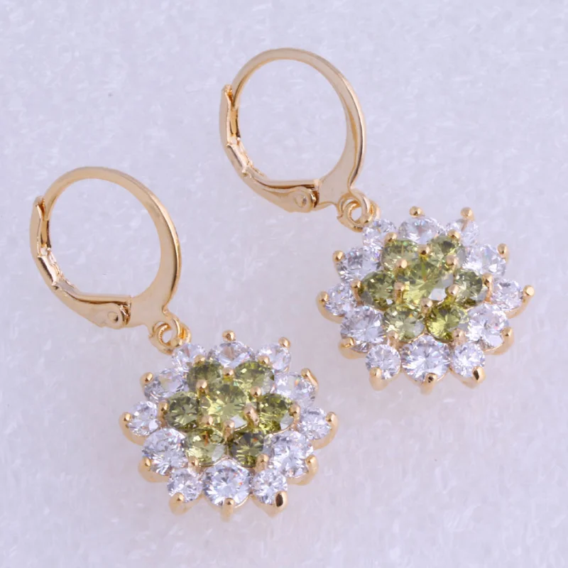

Love Monologue Fresh Green Imitation Peridot & White Cubic Zirconia Drop Flower Yellow Gold Color Drop Earrings X0134