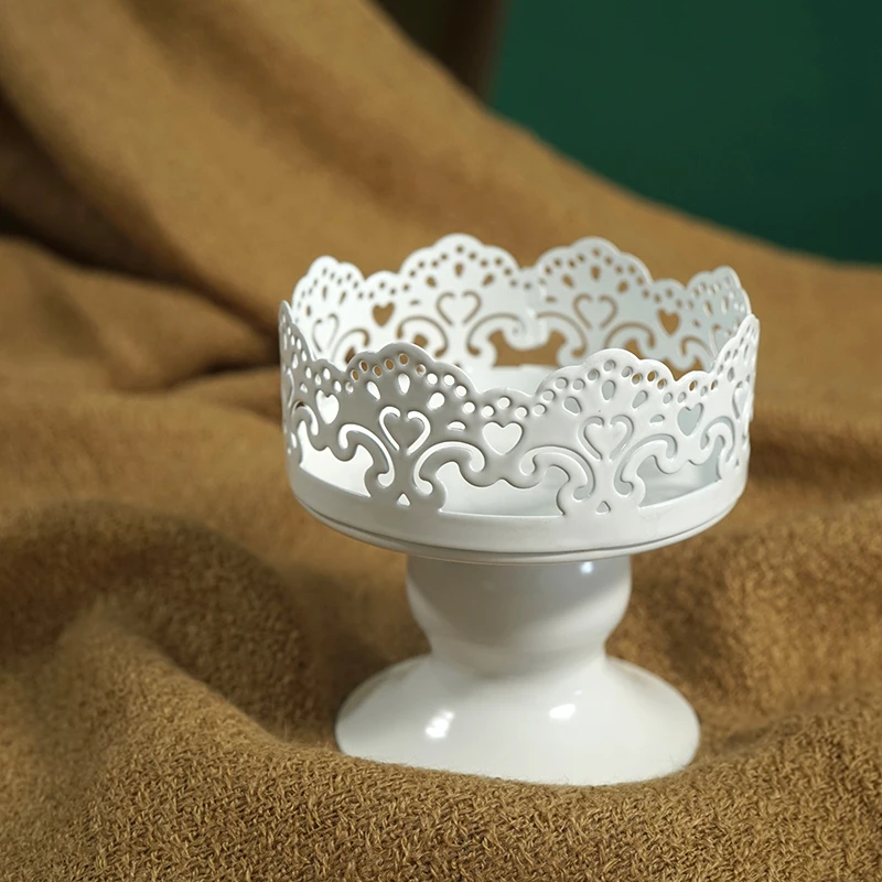 

SWEETGO Lace edge mini cupcake stand 8.5*9cm white metal single one candle holder table decor candy bar party supplier