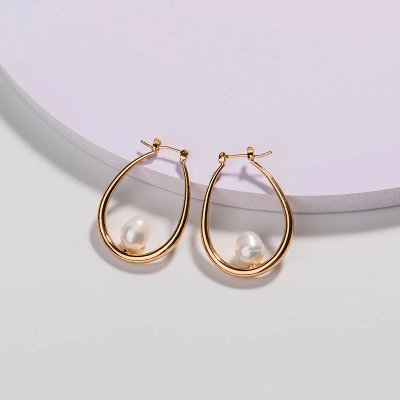 

WTLTC Simple Single Small Pearls Hoop Earrings for Women Minimalist Oval Circle Earrings Statement Big Earrings Hoops Jewelry