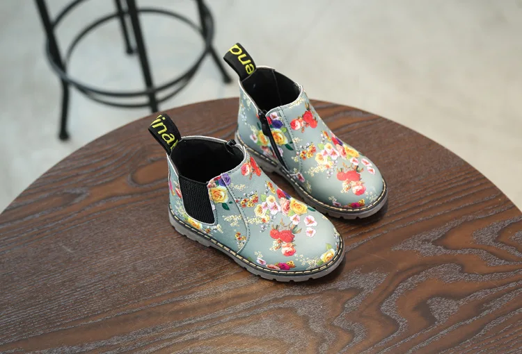 2018 милые ботинки для девочек мода элегантный цветочный Цветочный принт обувь для детей детские ботинки martin Повседневное кожа Детские