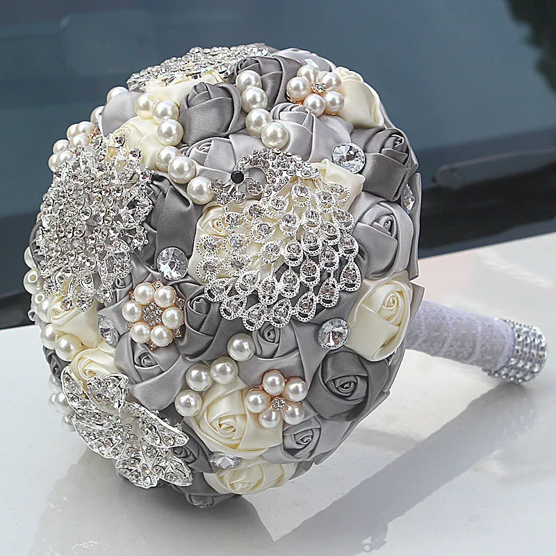 

New Gorgeous beaded crystal wedding bouquet sliver rose bridesmaid flowers artificial sapphire pearl bridal bouquets