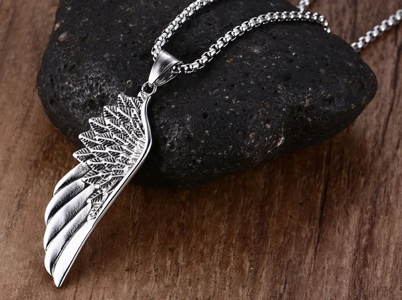 Meaeguet-Punk-Guards-Necklaces-Pendant-For-Men-Stainless-Steel-Box-Chain-Guardian-Angel-Wings-Necklace-Collier (1)