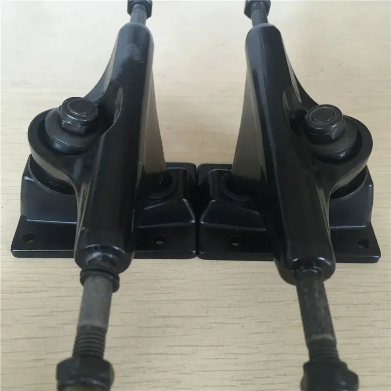 5 inch skateboard trucks and wheels  (3)
