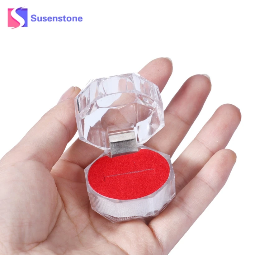 

Amazing Acrylic Ring Box for Jewellery Packing Display Transparent Carrying Cases for Ring Gift Hot Sale
