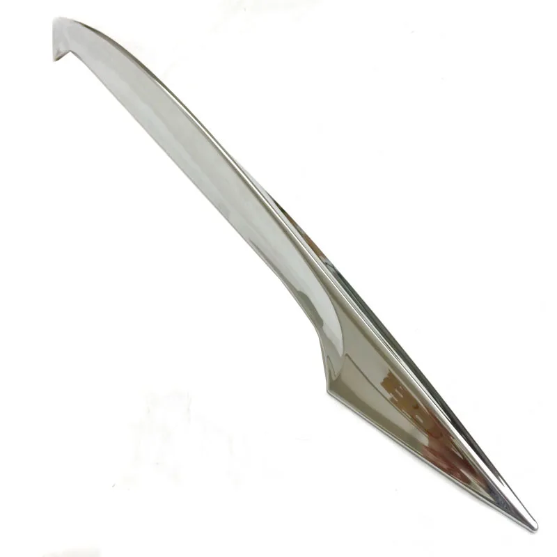 (4)