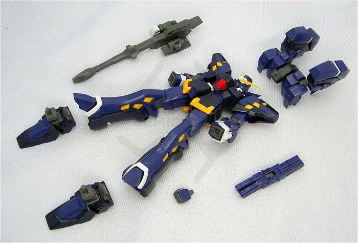 Clube de Quadrinhos em Estoque Figura de Ação Super Robô Guerras Original Uanishing Troope Huckebein Mkii Boxer Montagem Gundam Brinquedo bt 6 Figuras de ação