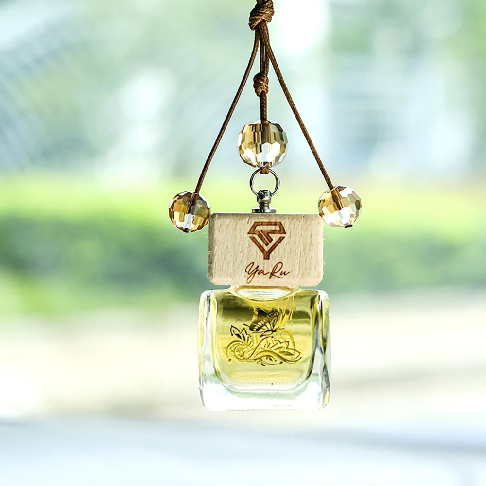سيارة المعطر رائحة الخشب الزجاج زجاجة عطر قلادة السيارات الرؤية الخلفية مرآة الزيوت العطرية العطر رائحة الناشر اكسسوارات