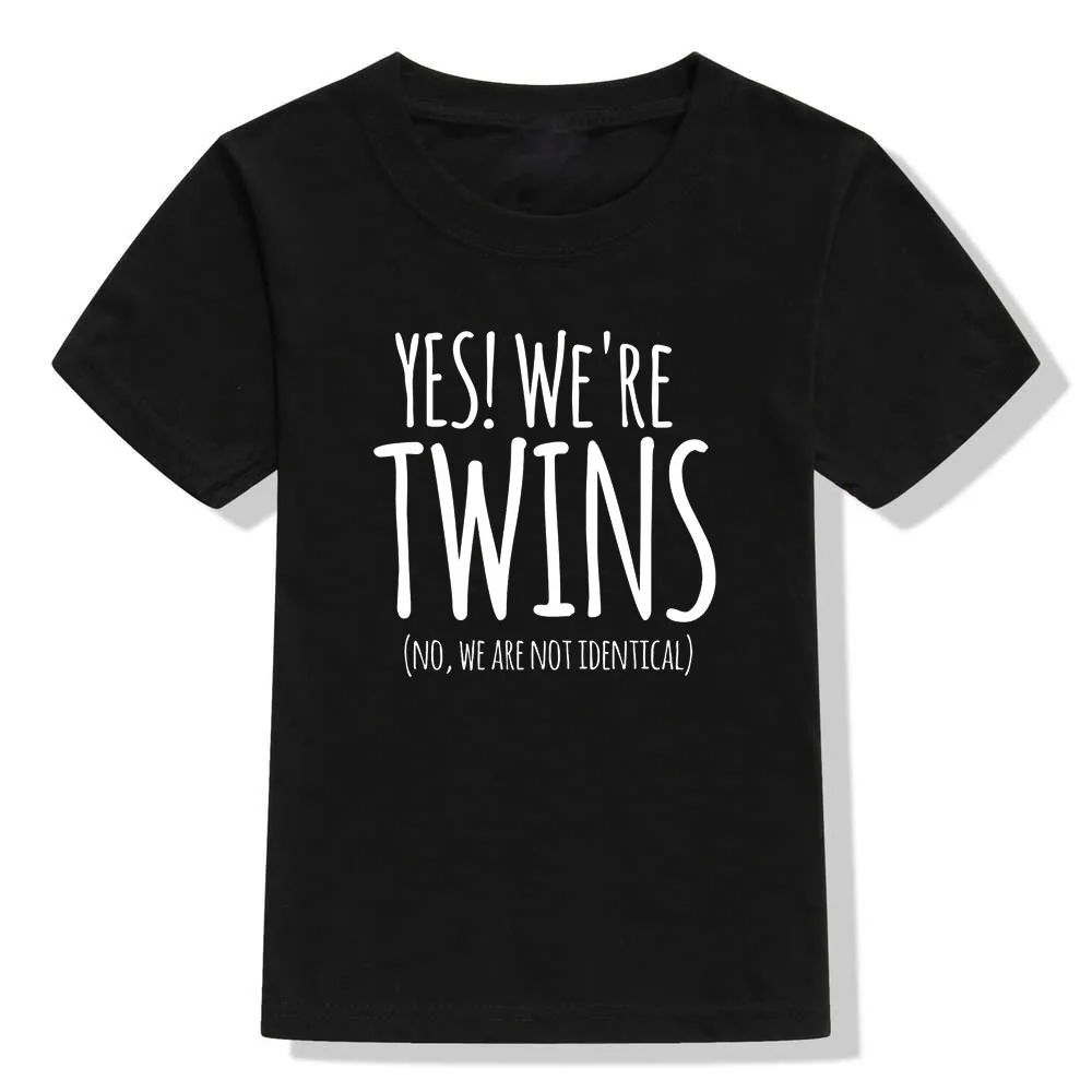 Yes We Are Twins, принт с буквами для детей, футболка для мальчиков, новые летние детские шорты для мальчиков, одежда с рукавами, модные футболки для мальчиков