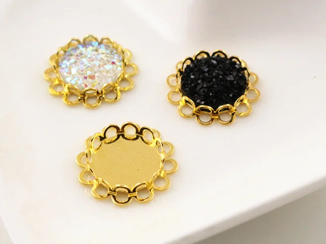 

14pcs 12mm Inner Size Gold Color Plated Brass Material Simple Style Cabochon Base Cameo Setting Charms Pendant Tray (A1-23)