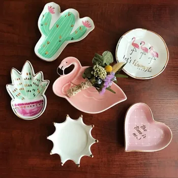 

Painted Flamingo Plate Cactus Pineapple Ceramic Sauce Dessert Dish Relish Plate Decorative Jewelry Storage Creative Dishes Plat