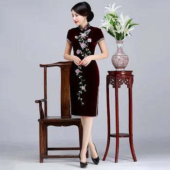 

Chinese Women Flower Qipao Lady Short Sleeve Novelty Cheongsam Autumn Velvet Mother Dress Elegant Sexy Vestidos Large Size 4XL