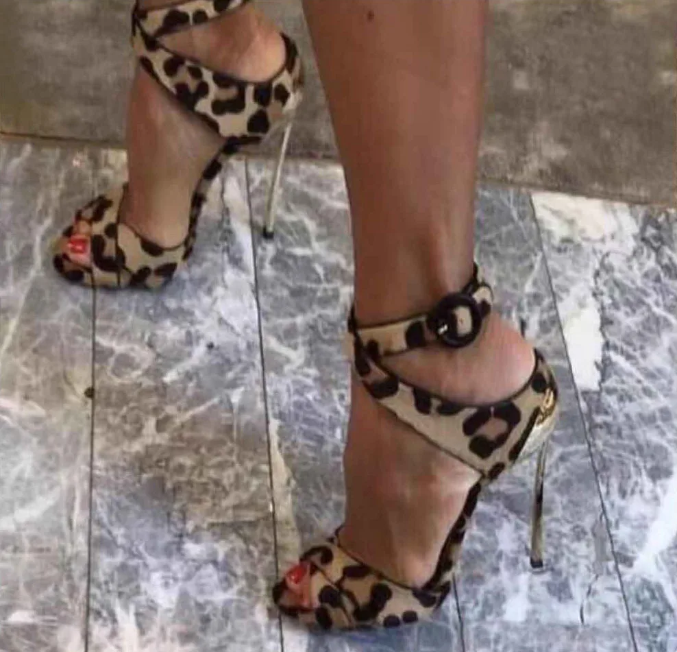 

HOKSZVY 2019 Spring Leopard High Heels Sexy Fine With Fish Mouth Word Buckle Sandals Trade Shoes Suede Shoes DF-938-169