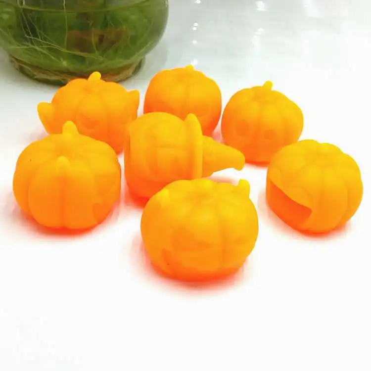 

Halloween Soft Pumpkin Balls, Squishy Knead Dough, Mini Decompression Toys, Creative Sweet Hand Kneading Gift