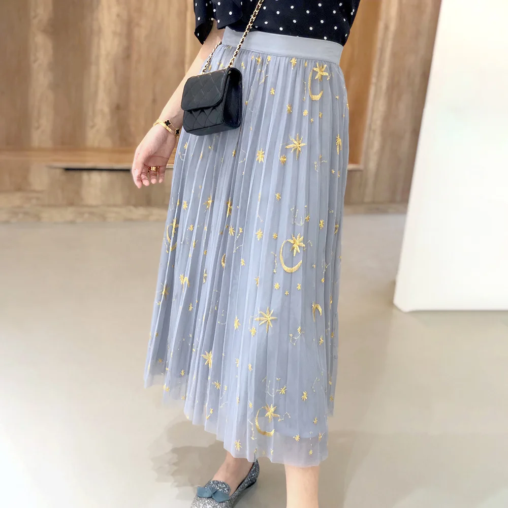 

2019 Autumn Winter New Women Gold Wire Embroidery 3 Layers Starry sky Pleated Skirt
