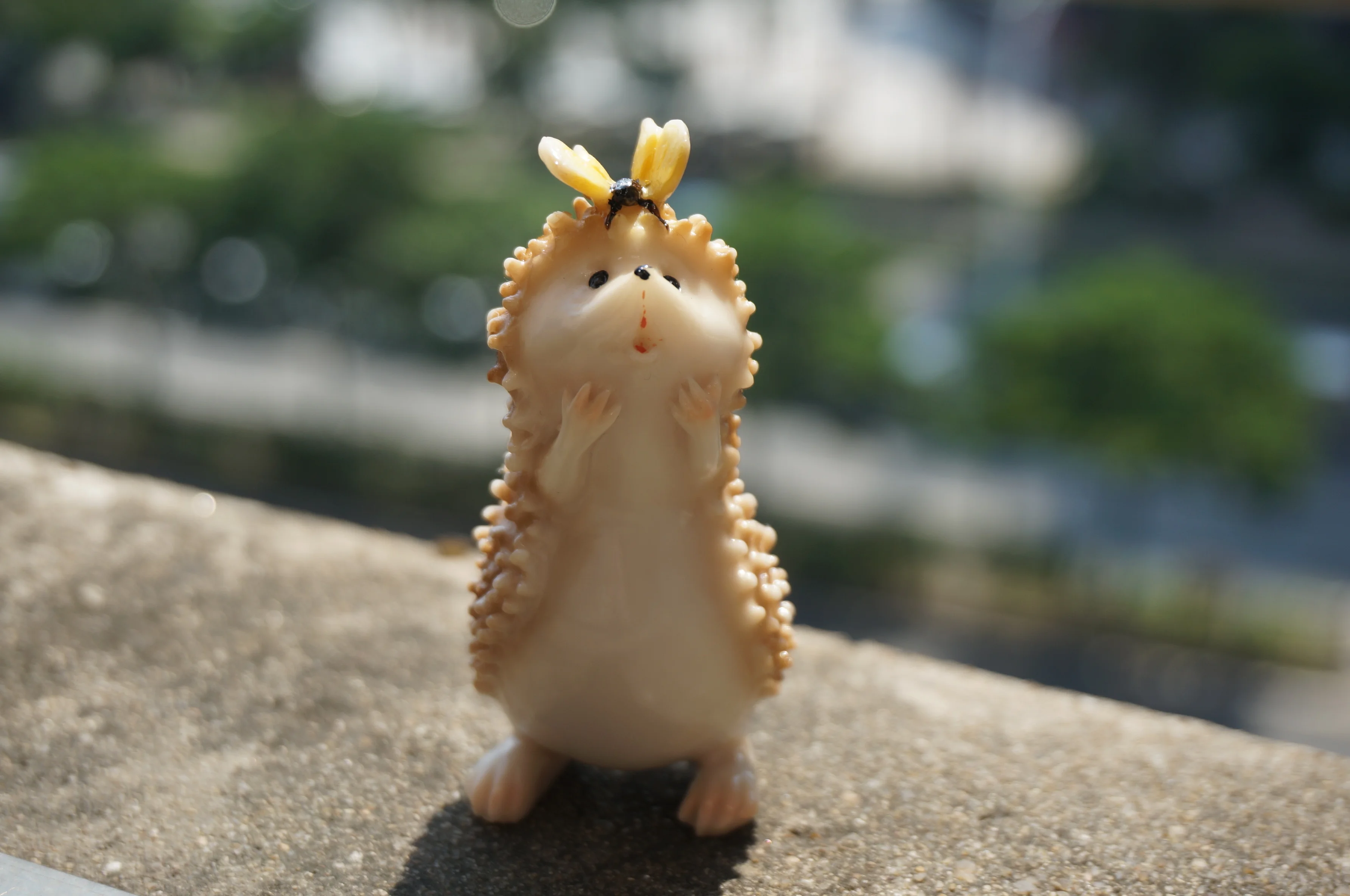 รูปสินค้า โมเดลกระต่ายน้อยเรซิ่น ตกแต่งบ้านสไตล์ Fairy Garden