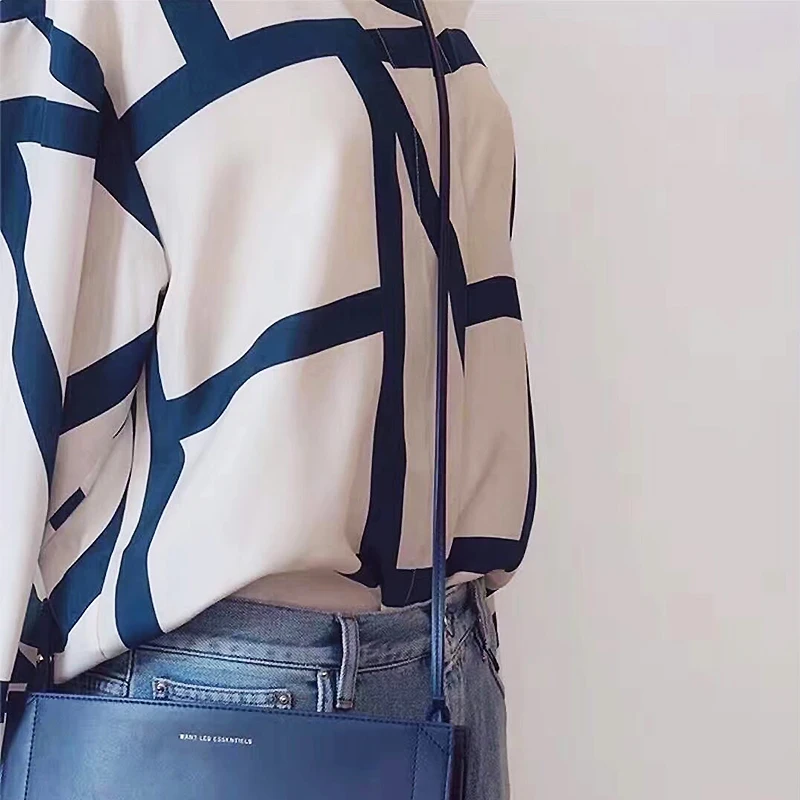 Летняя новая дизайнерская свободная шелковая блузка с геометрическим рисунком