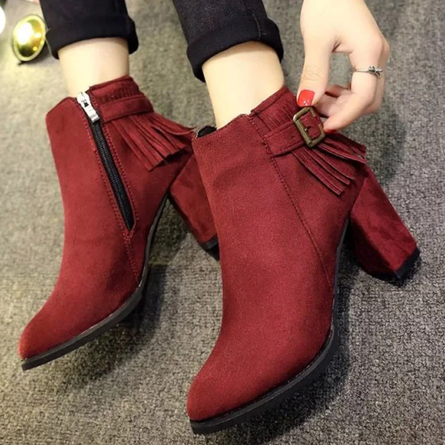 round toe boots womens