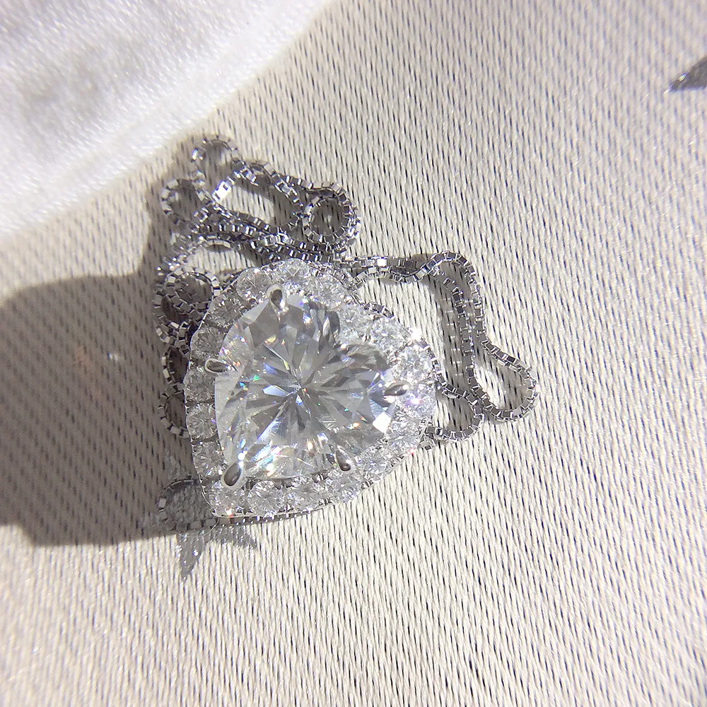 

Genuine 18K 585 White Gold DF Color 2ctw 8.0mm Test Positive Heart Cut Moissanite Diamond Pendant Necklace For Women