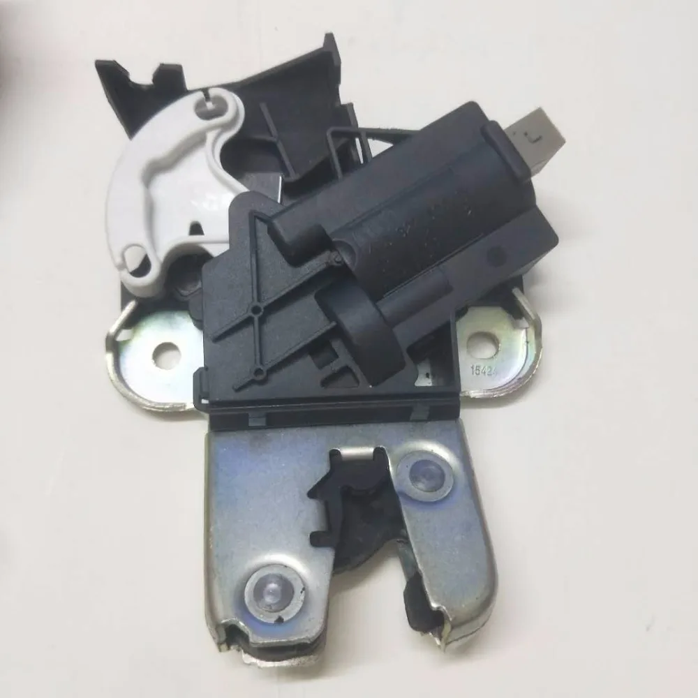 Buy Trunk lock Suitable VOLKSWAGEN JETTA MK5 PASSAT B6