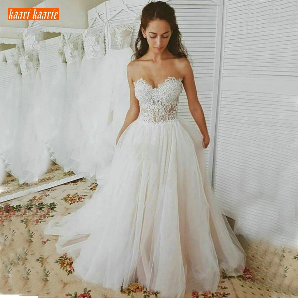 

Gorgeous Lace Boho Wedding Dresses Modern Country Sweetheart Appliques Tulle A Line Wedding Dress New Castle Church Bridal Gowns