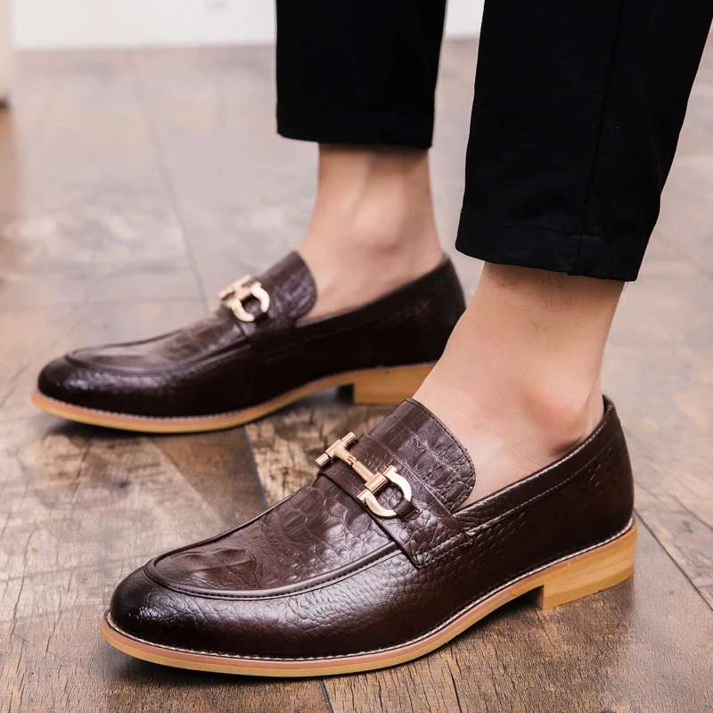 

Fashion Pointed Toe Dress Shoes Men Loafers Patent Leather Oxford Shoes for Men Formal Mariage Wedding Shoes
