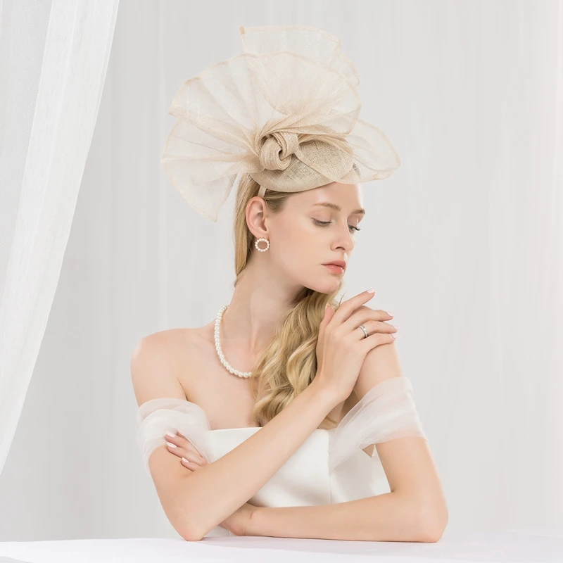 Wedding Fascinator/Hat Box - The Dress Cleaning Company