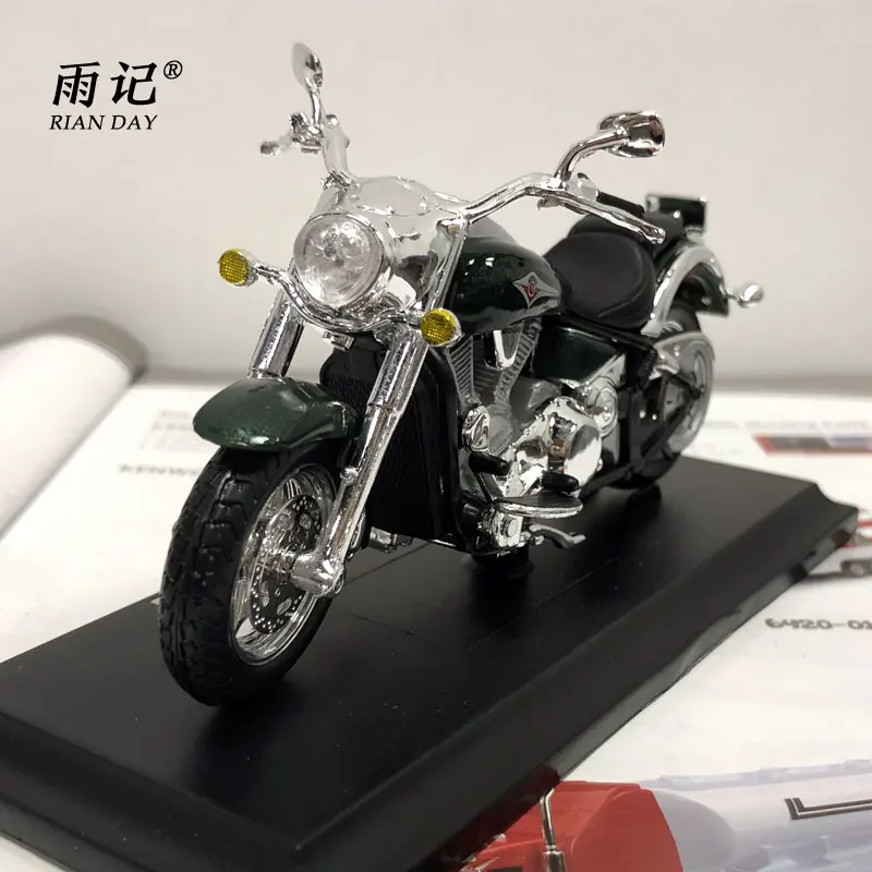 KAWASAKI VULCAN 200 (4)