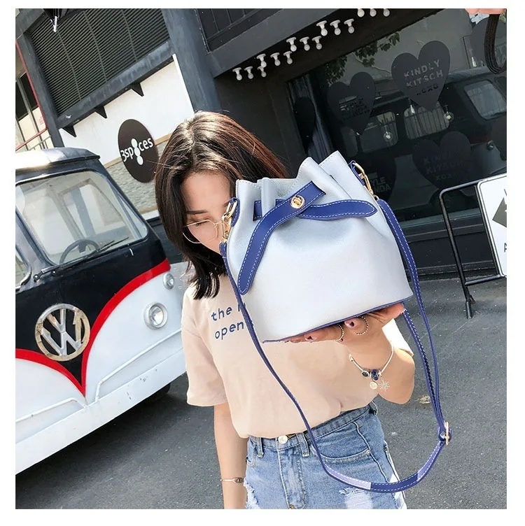 8814318233_598134802