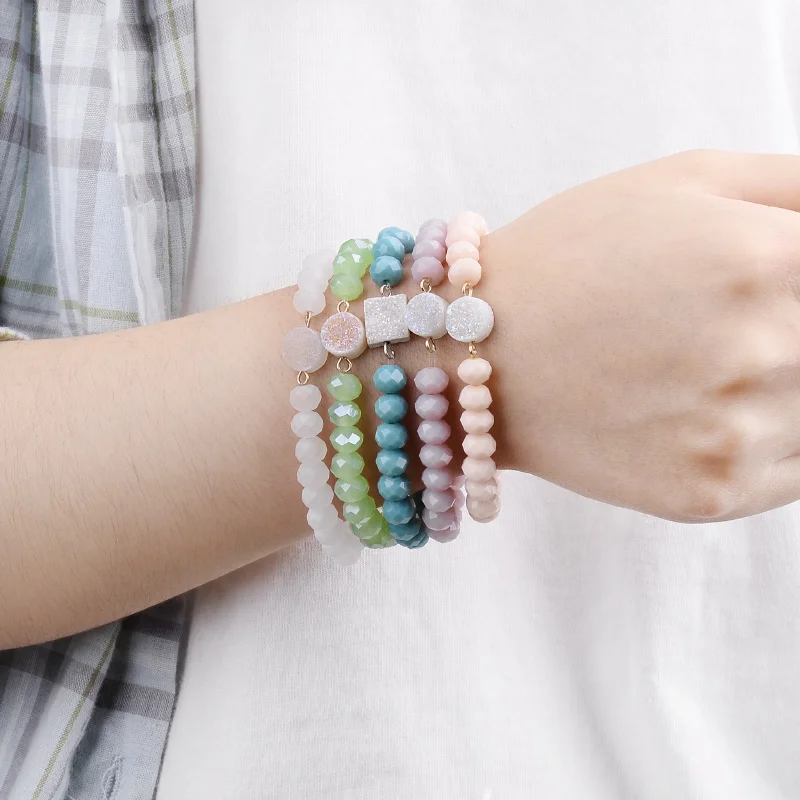 Женский браслет с гранеными кристаллами Boho эластичный из натурального кварца