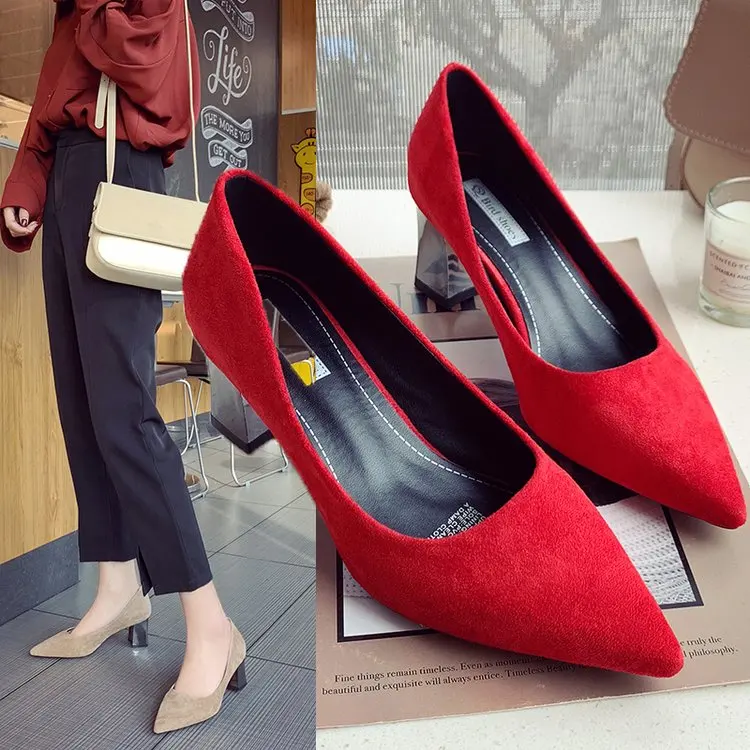 

2019 Fall New Thick with Pointed Single Shoe Black Professional Work Shoes Shallow Mouth Wild High Heels Nude Color Womens Shoes