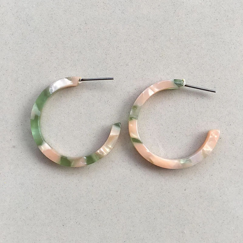 

UJBOX Factory Wholesale Acetate Earrings Women Summer Multicolor Geometric Circle Acetic Acid Hoop Earrings E754