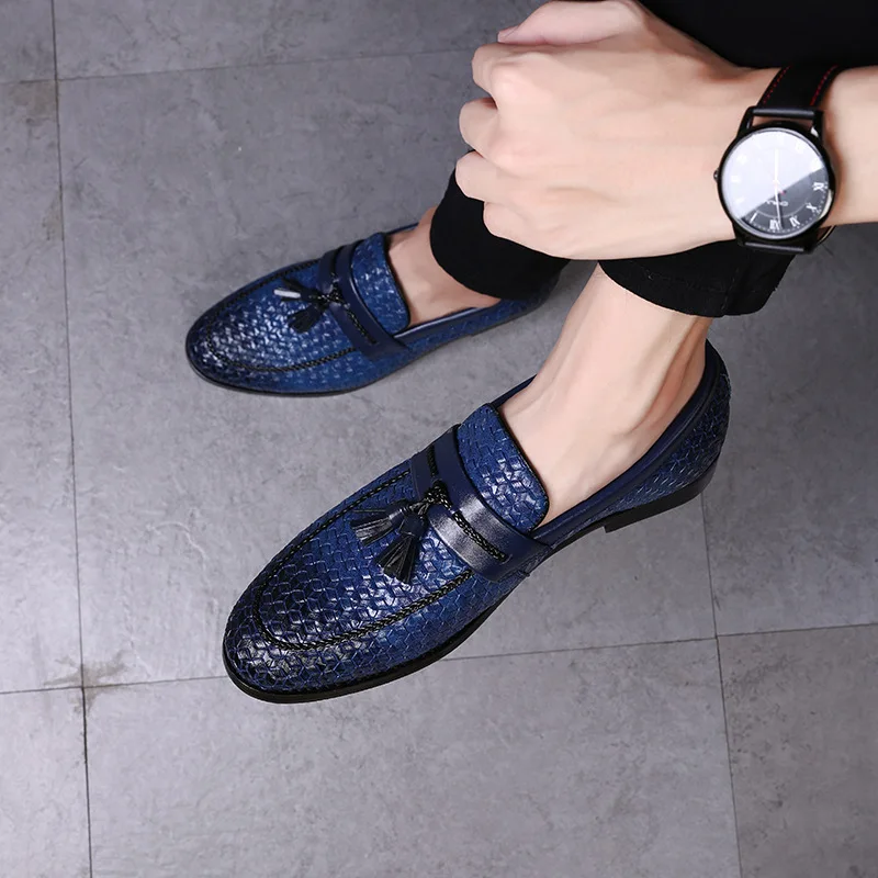 Fashion Weave Pattern Tassel Fringe Leather Shoes Slip On Casual Loafers Plus Size Round Toe Men Shoes Gift for Father