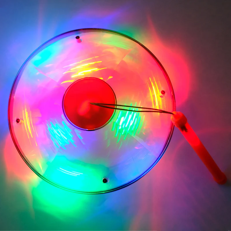2019 nuevo resplandor eléctrico juguetes luminosos niños música niños Halloween juguete Universal Flying Saucer Disco suena lámpara linterna - 3