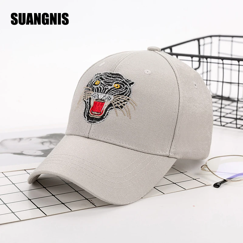 

2019 New Cotton Fashion Tiger Embroidery Hats for Men Women Breathable Sports Cap Outdoor Fishing Adjustable Sun protection cap