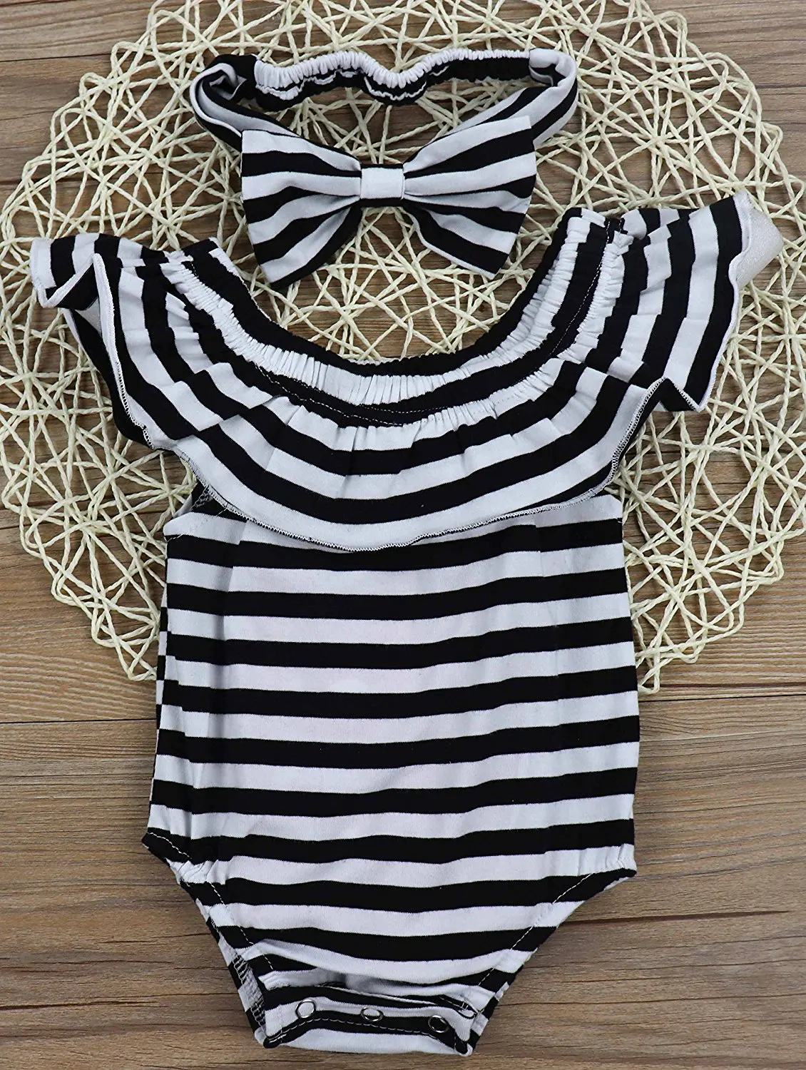 Oklady/Одежда для маленьких девочек черно белый полосатый комбинезон с бантом на