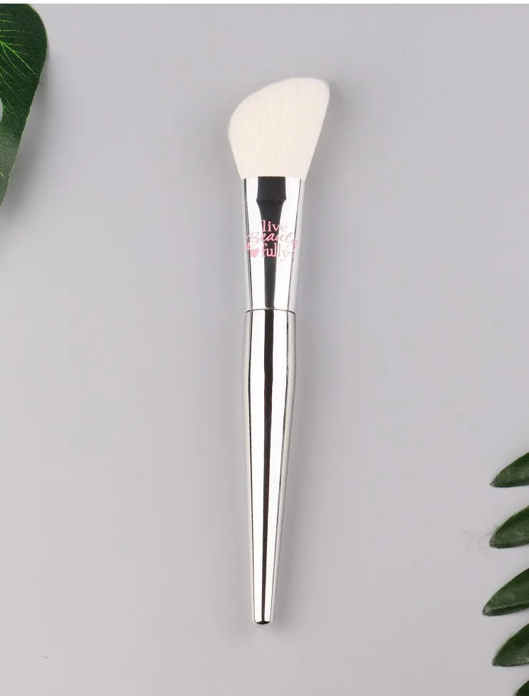 

1 piece Oblique Blusher Makeup brush sculpting Make up brush IT Pro beauty tool silver plastic handle