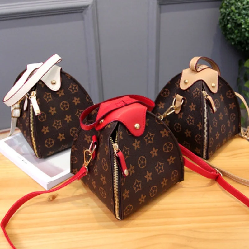 

Lantern bag 2019 new fashion four-pointed dice bag ladies shoulder Messenger bag geometric pattern handbag