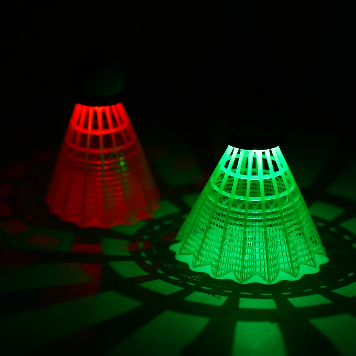 8Pcs LED Badminton Shuttlecock Nylon Night Lighting Birdies Shuttlecocks Dark Night Light Colorful Badminton Shuttlecock