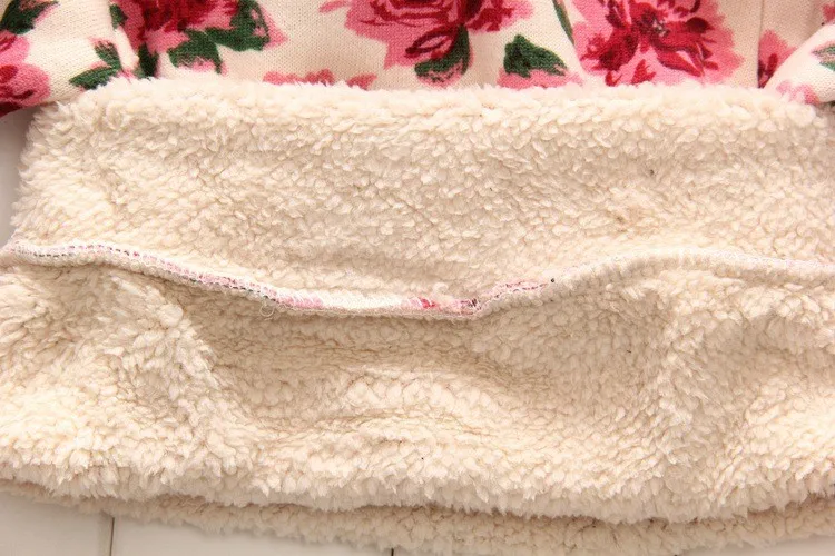 2945770333_171419574