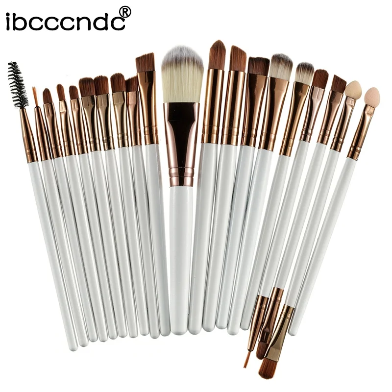 кисти для макияжа. набор кистей для макияжа. набор кистей для макияжа. кисти для макияжа шт. Chicnie / кисти для макияжа.