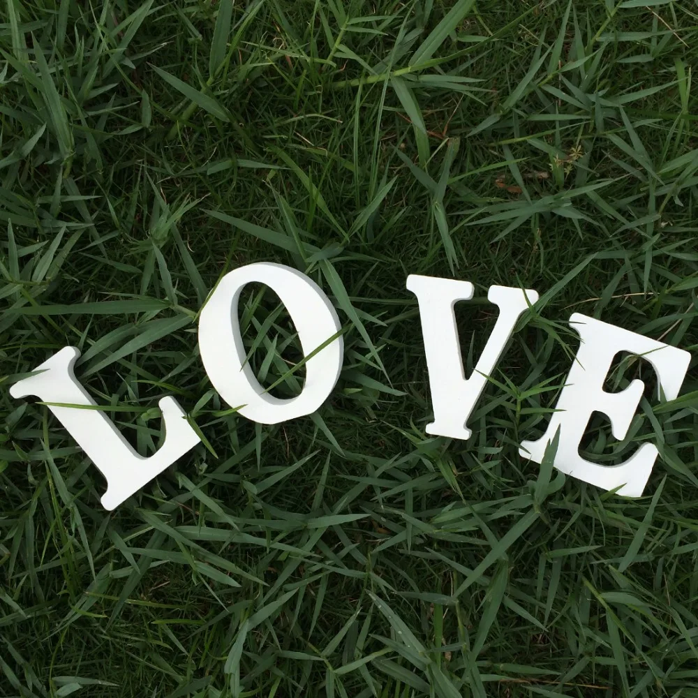 

4 Pcs/Set Holy White LOVE Wedding Signs for Sweetheart Table/Party Decor Wooden Letters Large Thick LOVE Sign Set Photo Props