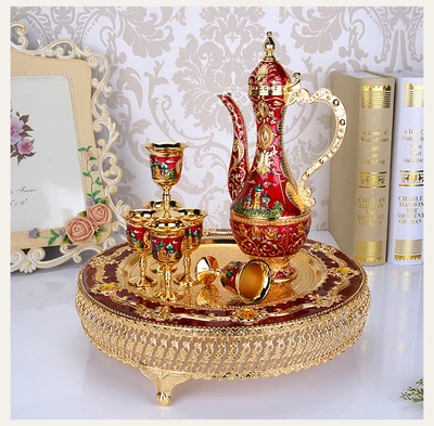 Russian wine set with European style antique ceramic glass, white pot and metal wine glass gift set furnishings Home Decoration