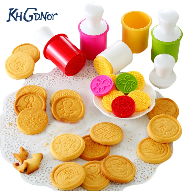 

KHGDNOR 7pcs/set Cartoon Cookie Stamps Cute Butterfly Rabbit Sheep Shape Biscuit Cookie Embossing Maker Baking Molds