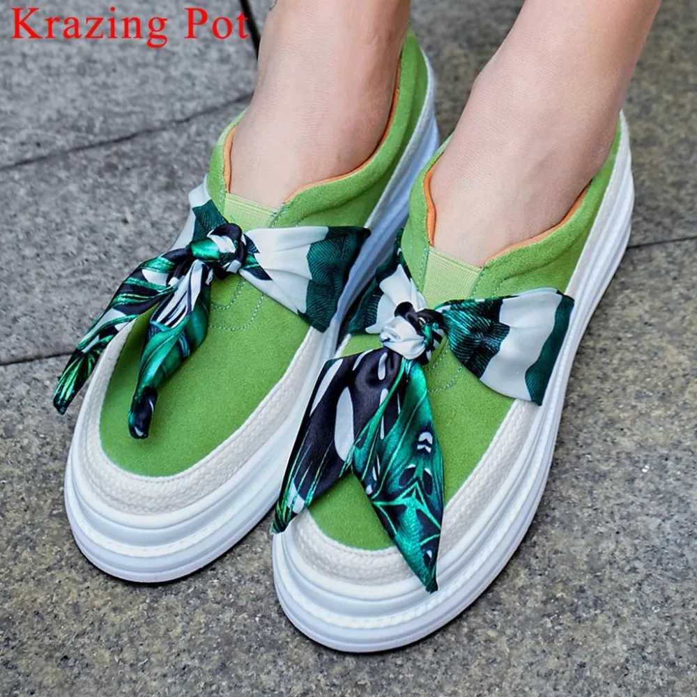 Med Rencontres Concise Glissement 2019 Ruban En Style Véritable Épais L18 Noir Magnifique Sur vert Clair Fond Mocassins Chaussures Vulcanisées Bowtie Plate forme Cuir PZuTwOkXi