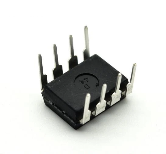 LM741CN DIP8.