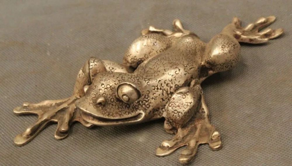 

8"Chinese China Old Silver Folk Lifelike Beautiful Frog Statue R0715