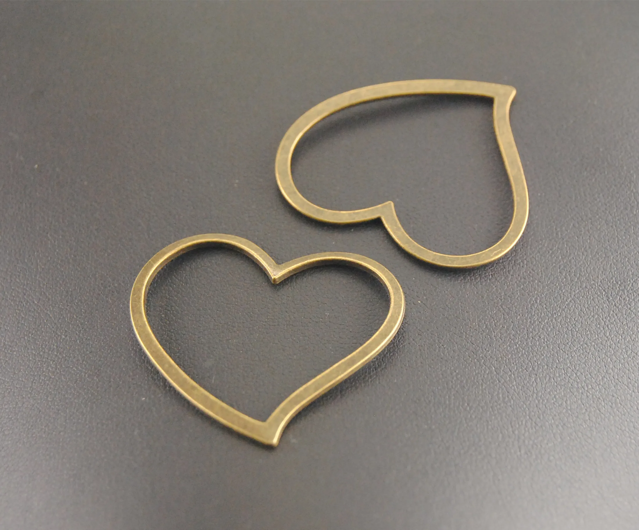 

10pcs Bronze/Silver Peach Heart Charm Connector Jewelry Making DIY Handmade Craft