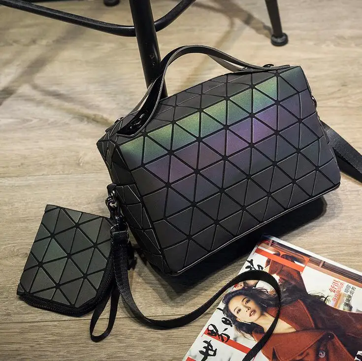 Beste 2018 Nieuwe Lichtgevende handtas Vrouwen Geometrische Tassen Plaid Luxe Handtassen Vrouwen Tassen Grote Tote Tas Dames Schoudertassen