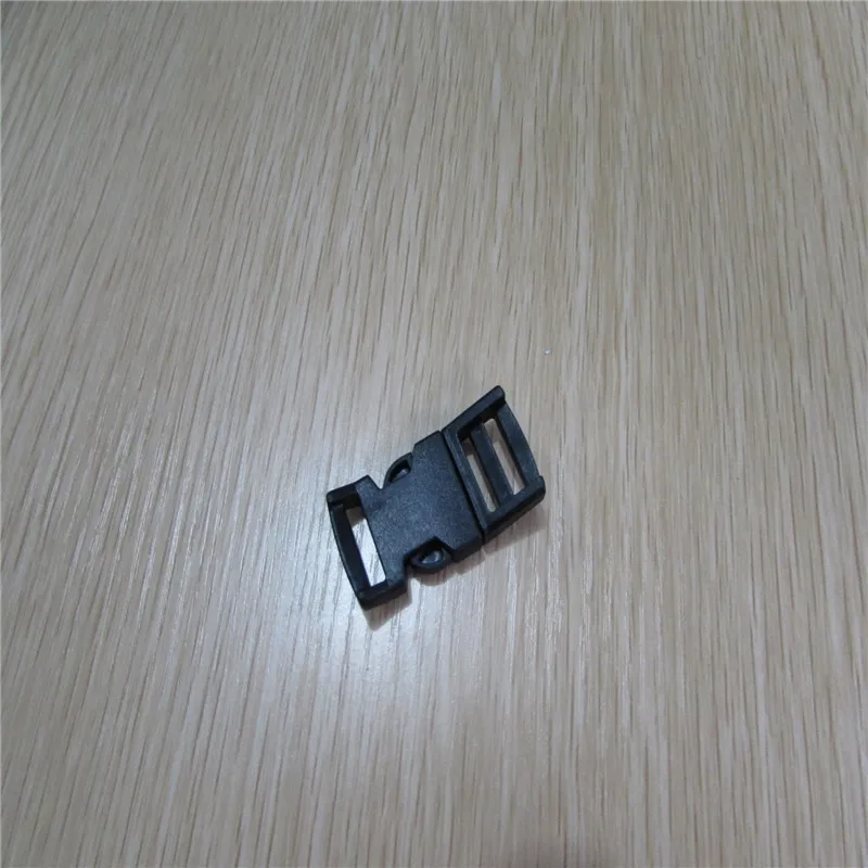center release buckle